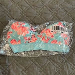 **sold on merc** Victoria’s Secret PINK wear everywhere bra